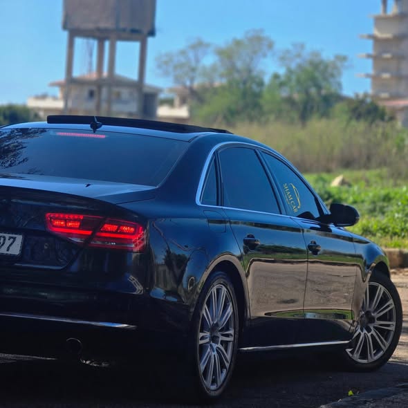 أودي A8 2011 - صورة 3