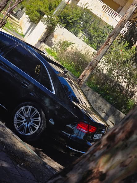 أودي A8 2011 - صورة 5