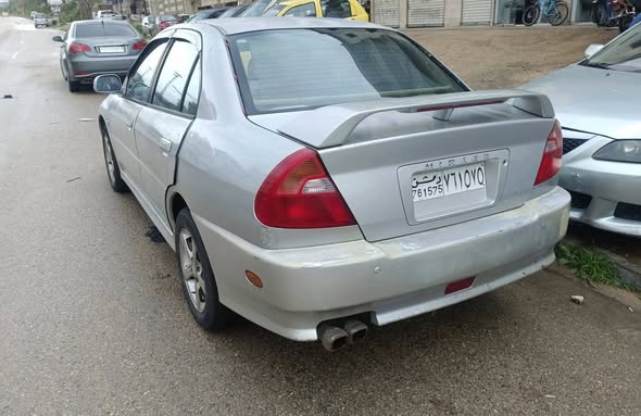 ميتسوبيشي لانسر 2005 - صورة 4