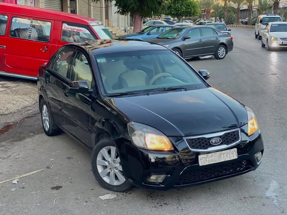كيا ريو 2010 - صورة 2