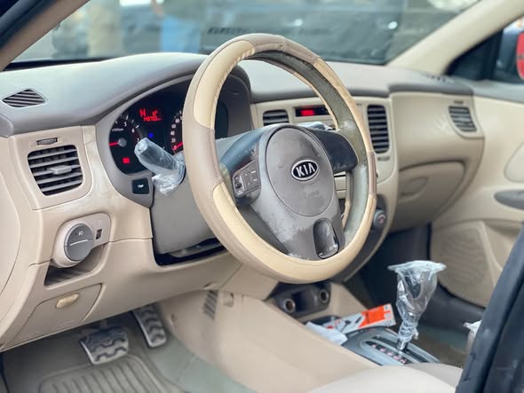 كيا ريو 2010 - صورة 5