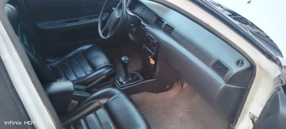 نيسان صني 1998 - صورة 5