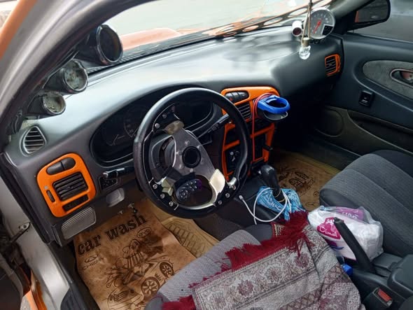 متسوبيشي لانسر 1993 - صورة 2