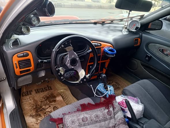 متسوبيشي لانسر 1993 - صورة 3