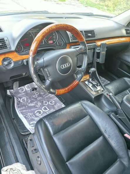 أودي A4 2005 - صورة 2