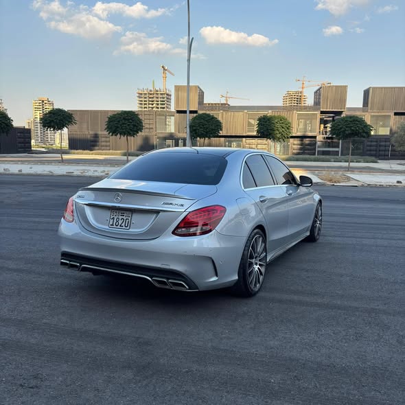 مرسيدس C200 2017 - صورة 2