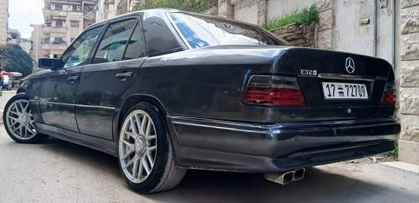 مرسيدس E300 1990 - صورة 3