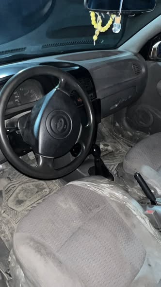 كيا ريو 2001 - صورة 4