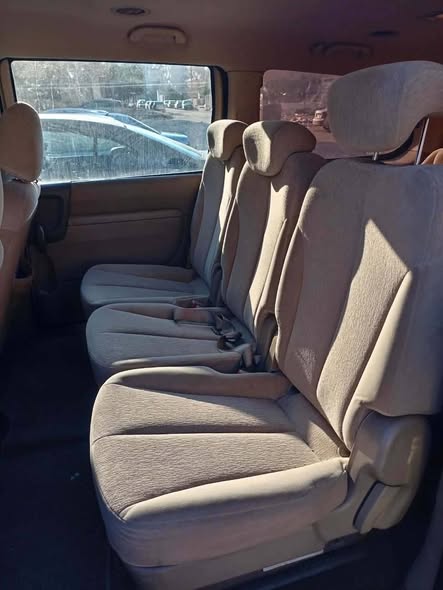 كيا كرنفال 2012 - صورة 2