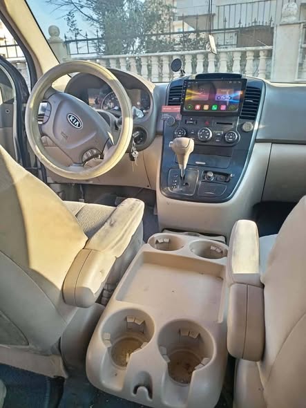 كيا كرنفال 2012 - صورة 3