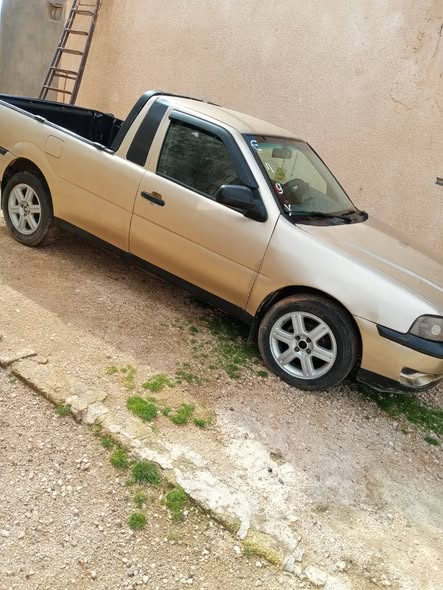 فولكس فاجن سافيرو 2005 - صورة 3