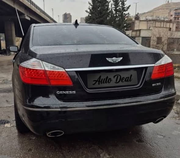 هيونداي جينيسيس 2011 - صورة 2