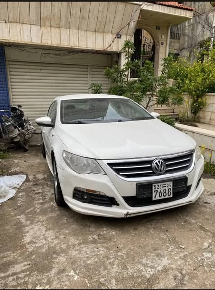 فولكس فاجن باسات CC 2012 - صورة 1