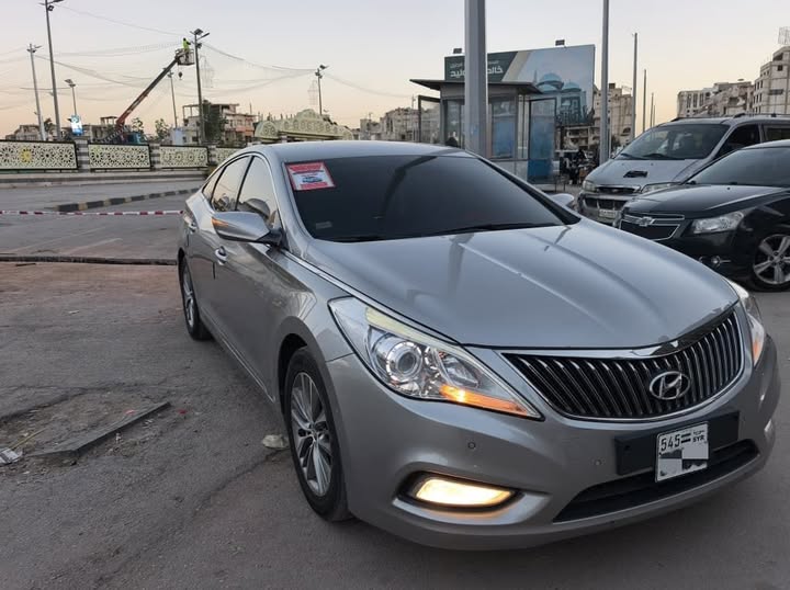 هيونداي أزيرا 2012