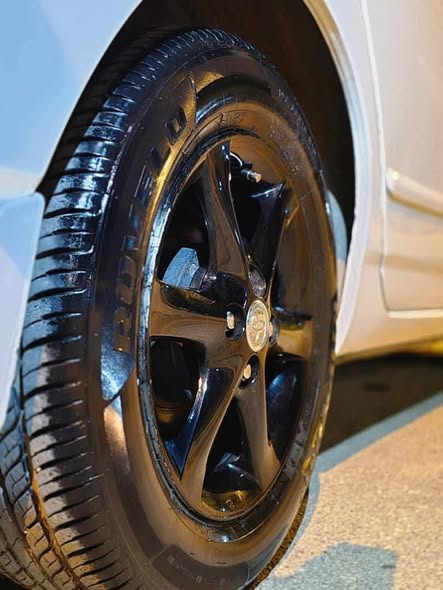 تويوتا كورولا 2007 - صورة 2