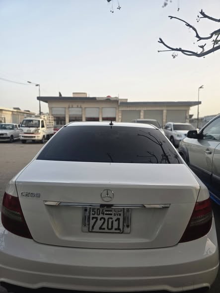 مرسيدس C250 2014 - صورة 4