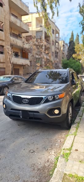 كيا سيرانتو 2011 - صورة 1