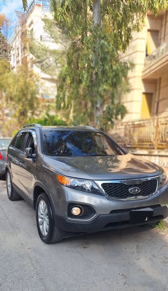 كيا سيرانتو 2011 - صورة 2