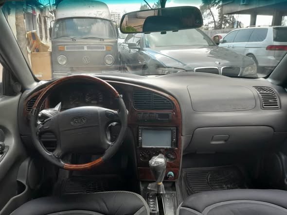 كيا شوما 2002 - صورة 4