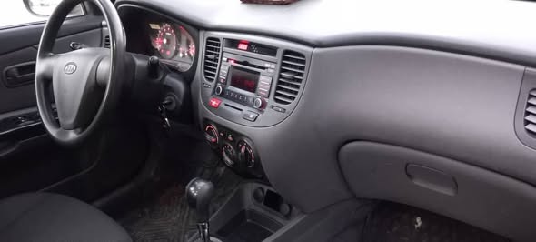كيا ريو 2011 - صورة 3