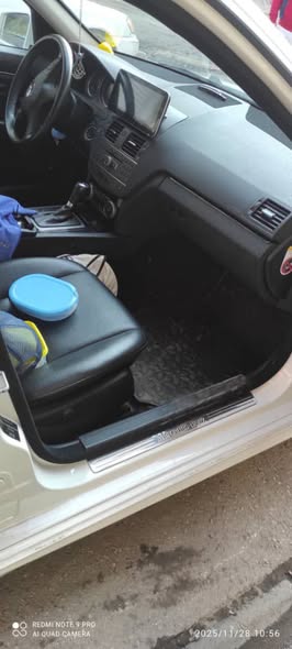 مرسيدس C250 2011 - صورة 3