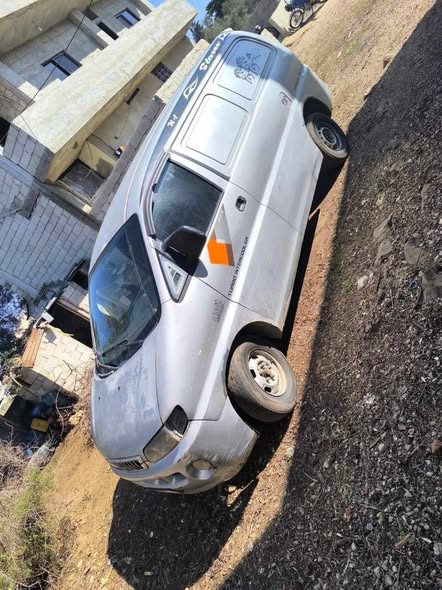 هيونداي ستاركس 1999 - صورة 2