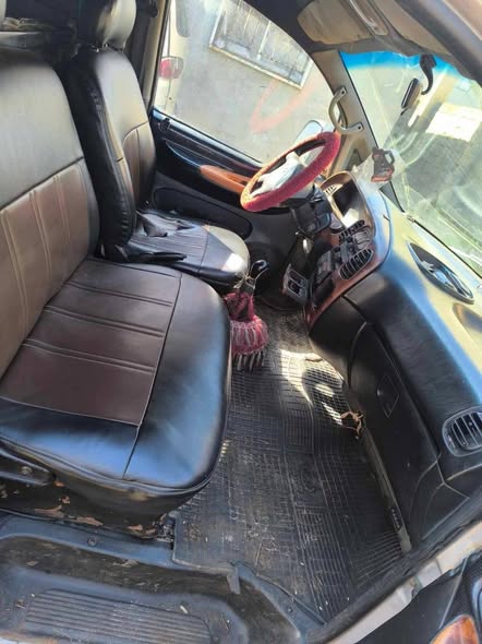 هيونداي ستاركس 1999 - صورة 4