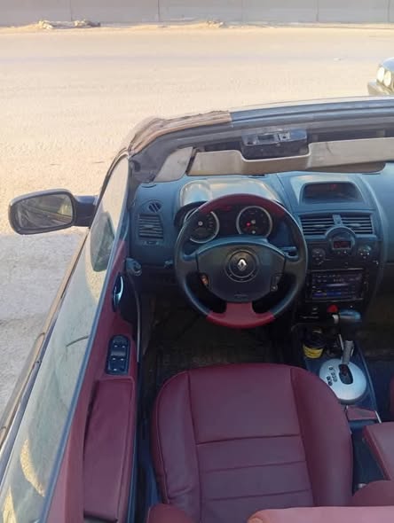 رينو ميغان 2005 - صورة 2