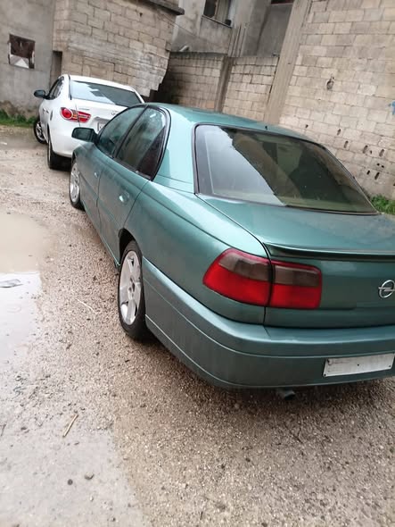 أوبل أوميغا 2002 - صورة 4