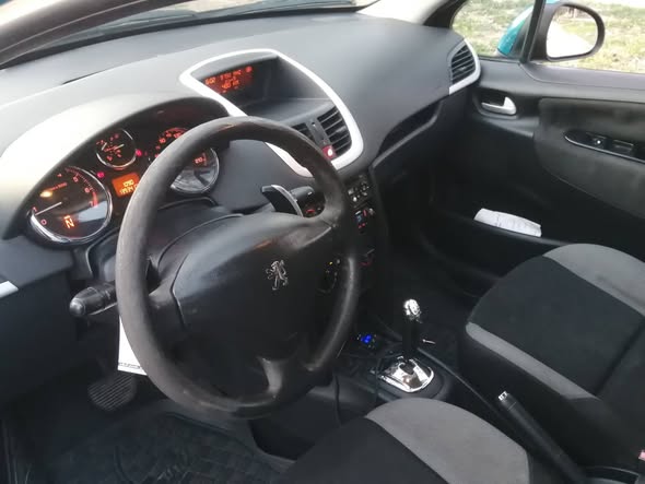 بيجو ٢٠٧ 2010 - صورة 3