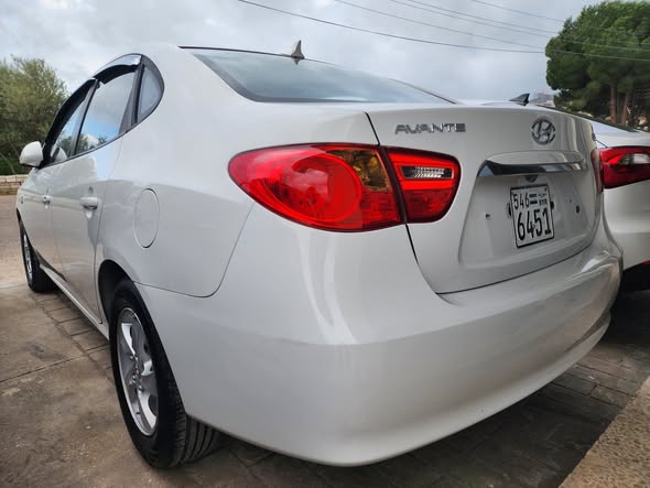 هيونداي الينترا 2011 - صورة 4