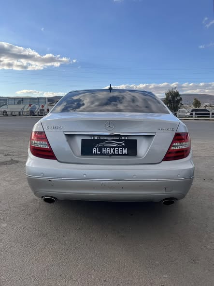 مرسيدس C300 2014 - صورة 2