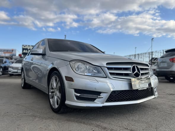 مرسيدس C300 2014 - صورة 4