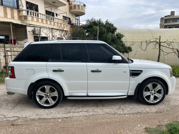 رانج روفر سبورت 2011 - صورة 4