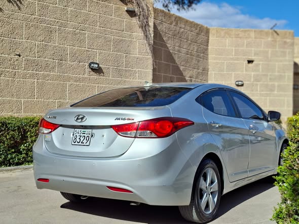 هيونداي النترا 2011 - صورة 2