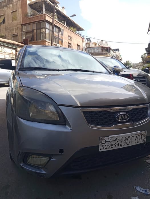 كيا ريو 2011