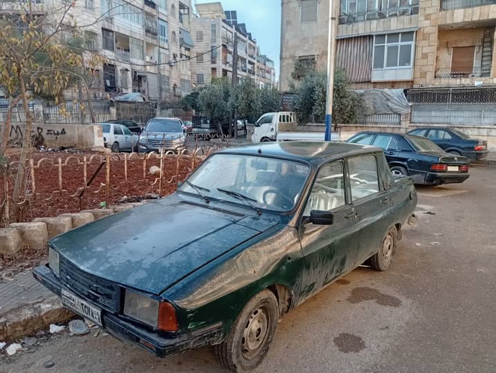 داسيا بيك اب 1993