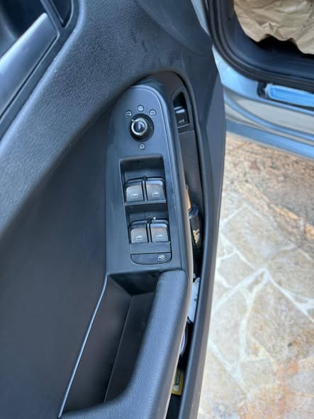 أودي A4 2011 - صورة 2