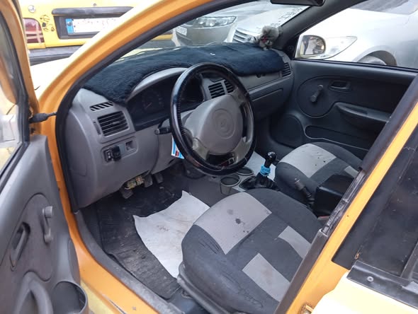 كيا ريو 2011 - صورة 4