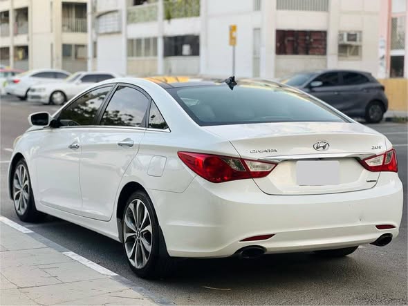 هيونداي سوناتا 2013 - صورة 2