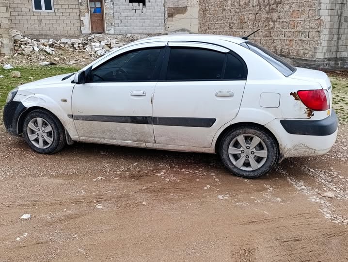 كيا ريو 2011