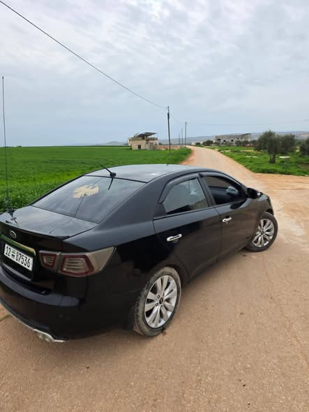 كيا فورتي 2009 - صورة 5