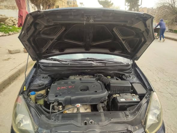 هيونداي فيرنا 2008 - صورة 3