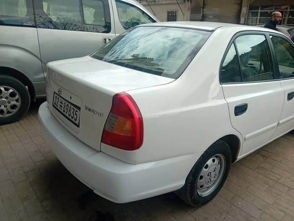 هيونداي فيرنا 2009 - صورة 4