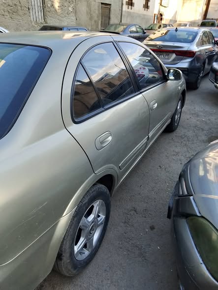 نيسان صني 2010 - صورة 4