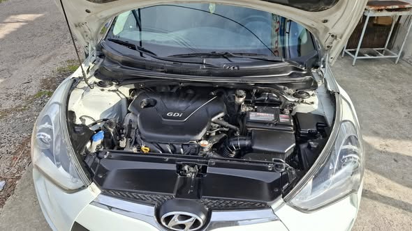 هيونداي فيلوستر 2012 - صورة 3