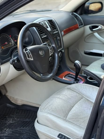 كاديلك CTS 2009 - صورة 4