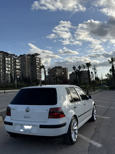 فولكس فاجن غولف 2001 - صورة 3