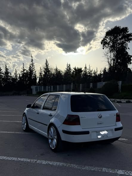 فولكس فاجن غولف 2001 - صورة 4