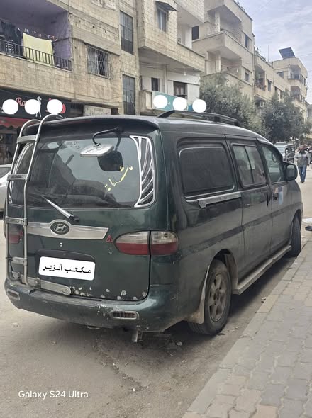 هيونداي ستاريكس 1999 - صورة 3